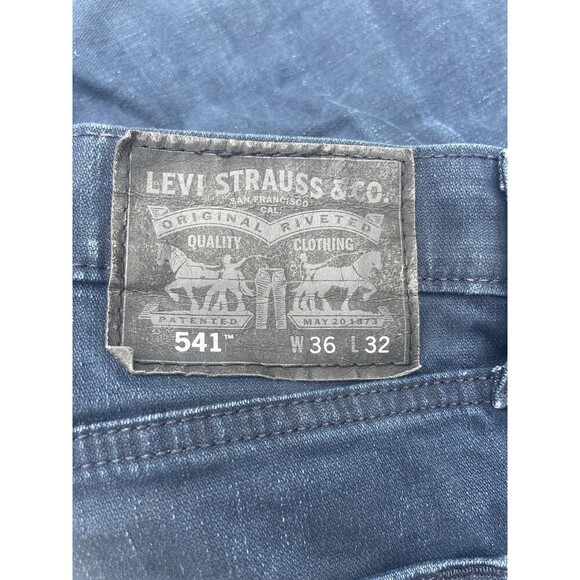 Levi’s 541 Athletic Fit Jeans Men’s 36x32 Dark Wash Stretch Denim Tapered - Picture 3 of 13